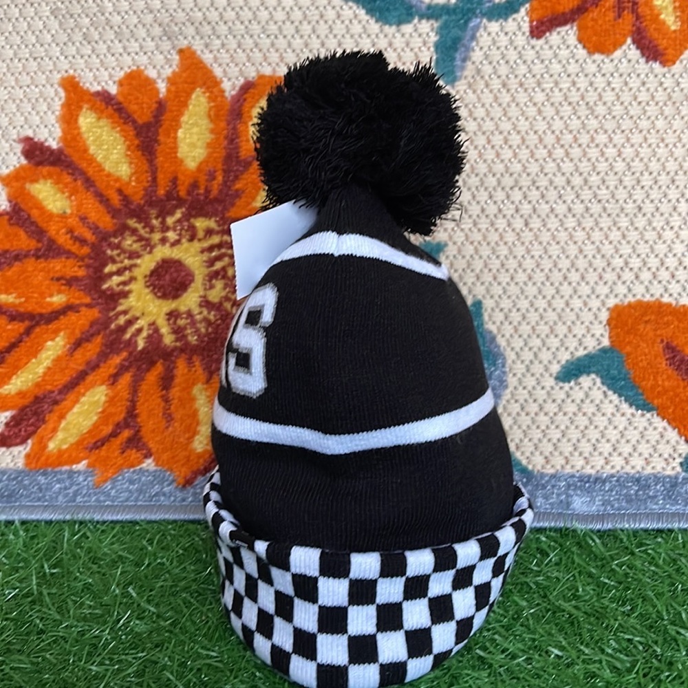 Vans WM Spirit Pom Black Checker Beanie Skateboarding Hat Women Men VN0A5LG3BLK - Picture 5 of 16